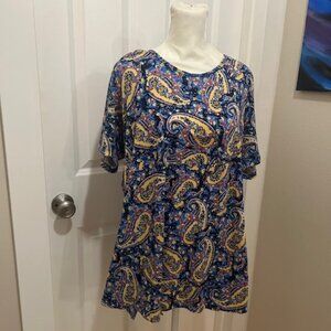LuLaRoe Short Sleeved Tunic - M